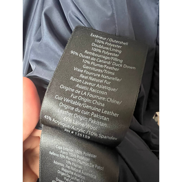 Mackage Kay-F Navy and Black Heavy Down Hooded Jacket Sz. M - Picture 12 of 12